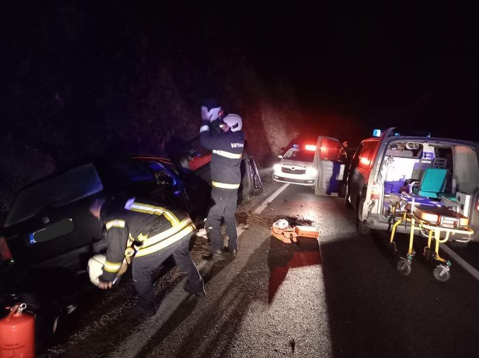 Nakon saobraćajne nesreće u Konjicu, muškarac hitno prebačen sa težim tjelesnim povredama u SKB Mostar