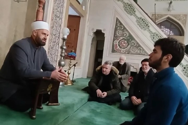 Muhamed ef. Velić podijelio je priču o današnjem prelasku na Islam mladog turiste iz Australije