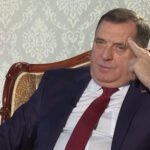 Dodik dao potpis za Bećirovićeve ambasadore: Nadam da će svojim radom doprinijeti bržem raspadu BiH te im zato nećemo stajati na putu