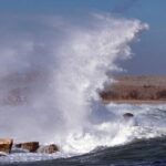 Upozorenje hidrometeorološkog zavoda: Crveni meteoalarm zbog orkanske bure za tri regije