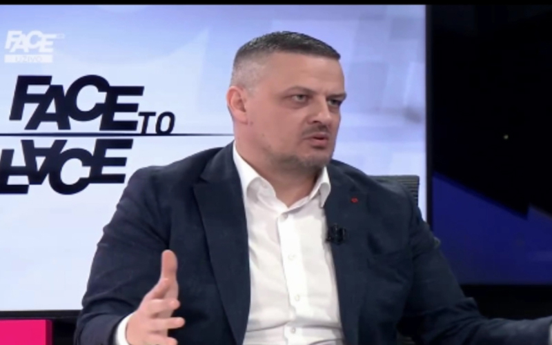 Mijatović kod Hadžifejzovića zaprijetio Efendiću i Ogreševiću: Spremite se dječaci, biće grubo