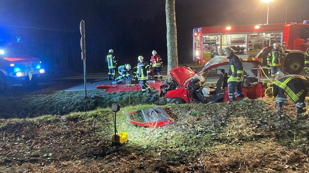 Bosanac sa VW sletio s ceste i udario u drvo: Poginuo vozač u Njemačkoj