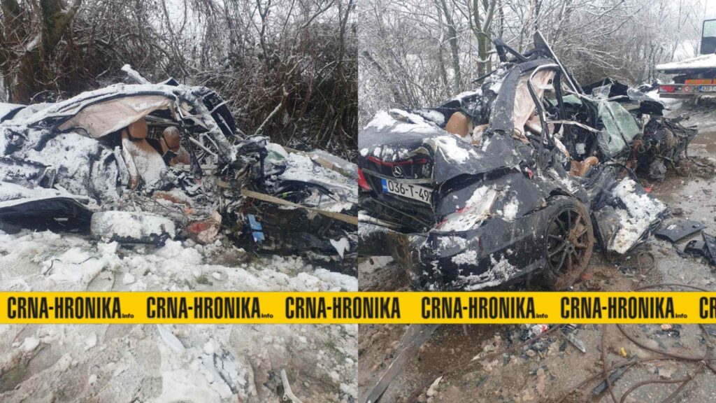 (FOTO) Pogledajte kako izgleda Mercedes u kojem su poginuli 23-godišnji Davor i Antonio