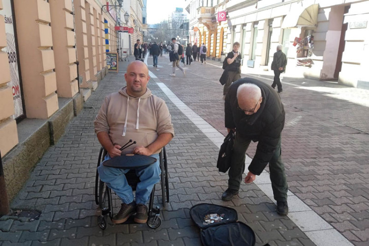 (VIDEO) Ognjen prikuplja novac za Tursku i Siriju