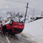 Automobil auto-škole se prevrnuo na krov