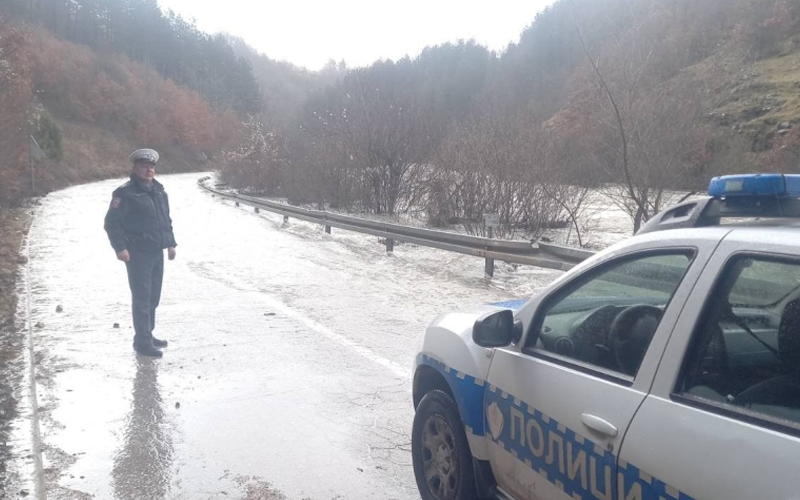 Mercedesom na putu pokosio pješaka. Pješak podlegao povredama u bolnici