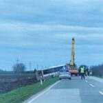 Stravična nesreća: Autobus sletio s puta, ima povrijeđenih