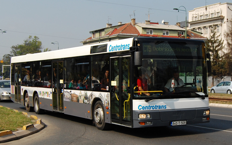 Centrotrans Sarajlijama: Autobusi nam kasne zbog urušene zgrade na Marijin Dvoru