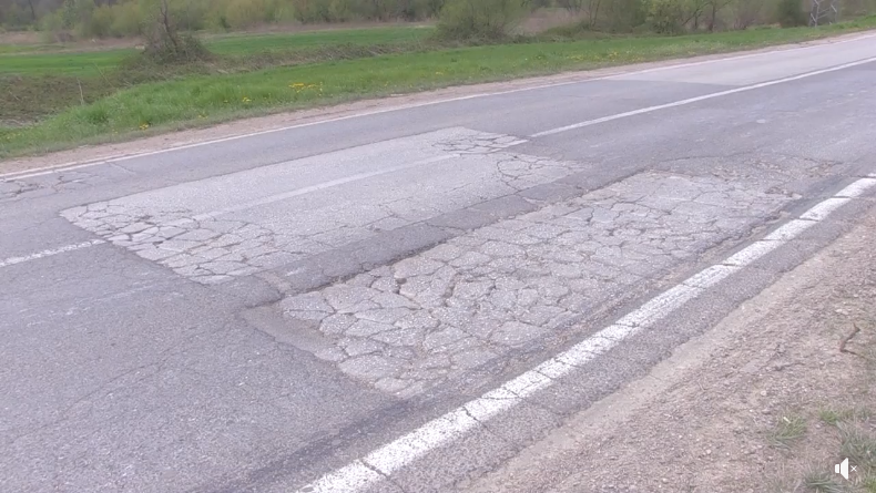 (VIDEO) Kakvo je stanje magistralne ceste Tuzla – Doboj. Vozači kažu rupa do rupe