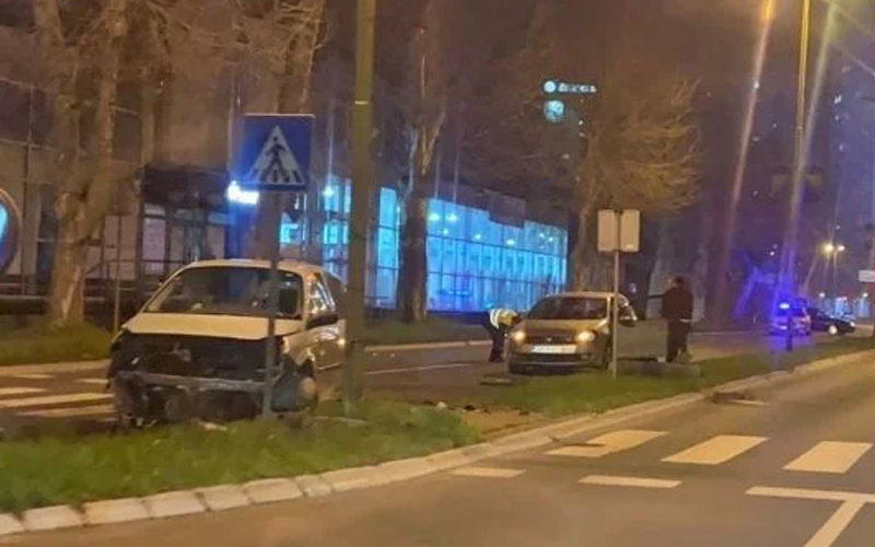 Tuzla: U sudaru tri vozila povrijeđeno pet osoba