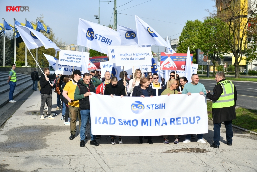 Jutarnji protest ispred Parlamenta BiH, trgovci pitaju “Kad smo mi na redu?