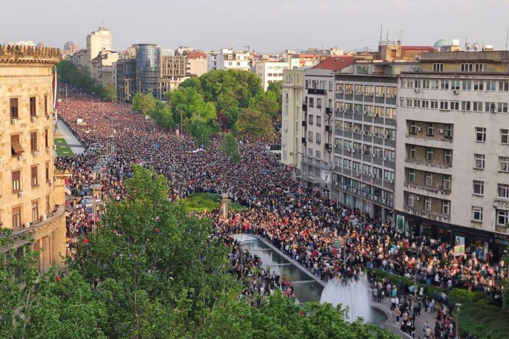 (VIDEO) Masovni protest u Beogradu: “Spremni smo da blokiramo Srbiju”