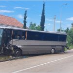 (FOTO) Pogledajte kako izgleda autobus u kojem su poginuli radnici