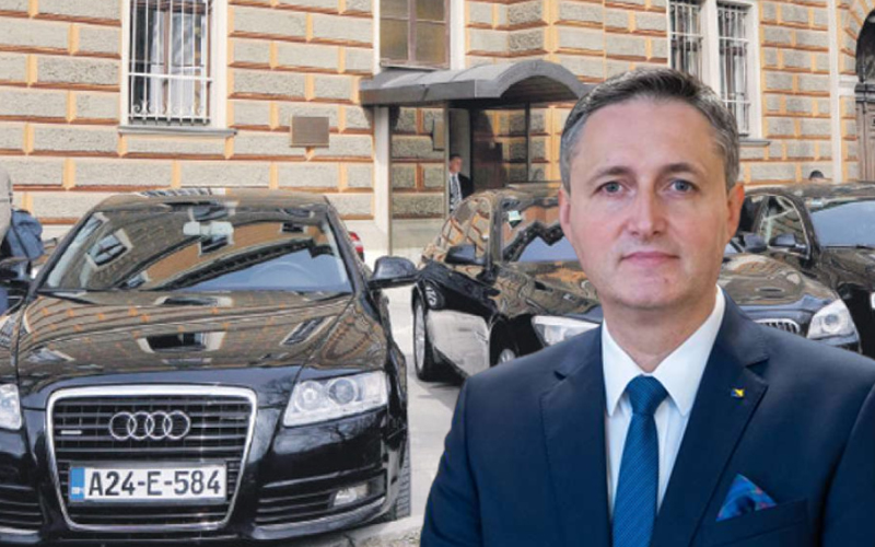 Šef Kabineta Denisa Bećirovića: Predsjednik nije tražio, niti će tražiti nabavku luksuznih automobila