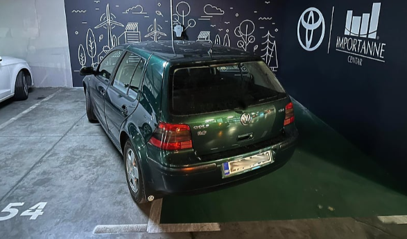 Zašto parking papci parkiraju na mjestima za punjenje električnih vozila!?