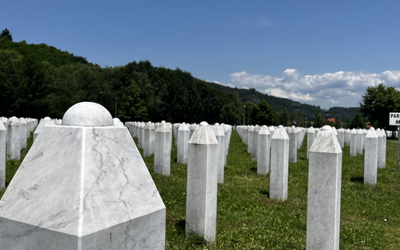 Danas obilježavanje 28. godišnjice genocida u Srebrenici