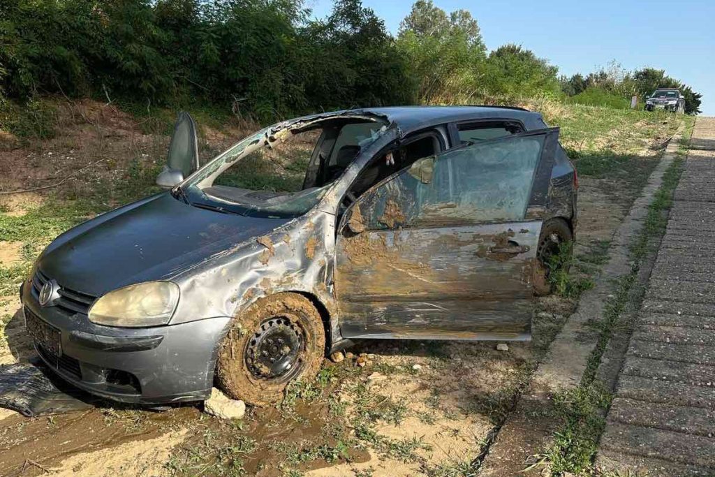 Izvukli auto iz Save i u njemu pronašli 79-godišnjaka iz Brčkog