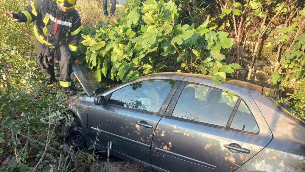 Sa Lagunom sletio sa ceste: Povrijeđene dvije osobe