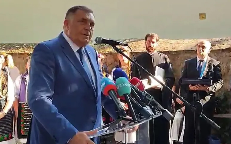 Dodik: Amerikanci i dio Evropljana žele da se Srbi odreknu RS i da prepuste resurse i vlast Bošnjacima