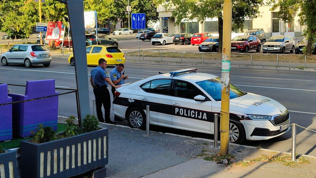 Tuzlanski policajci Ahmedin i Emir spasili život sugrađanki