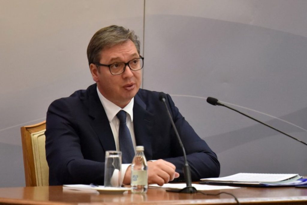 Vučić: Vojska neće ući na KiM, povući ćemo snage iz tog područja