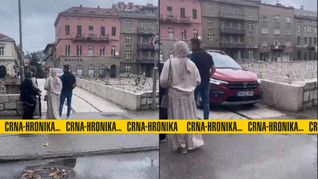 (VIDEO) Vozač prešao preko pješačkog mosta u centru Sarajeva