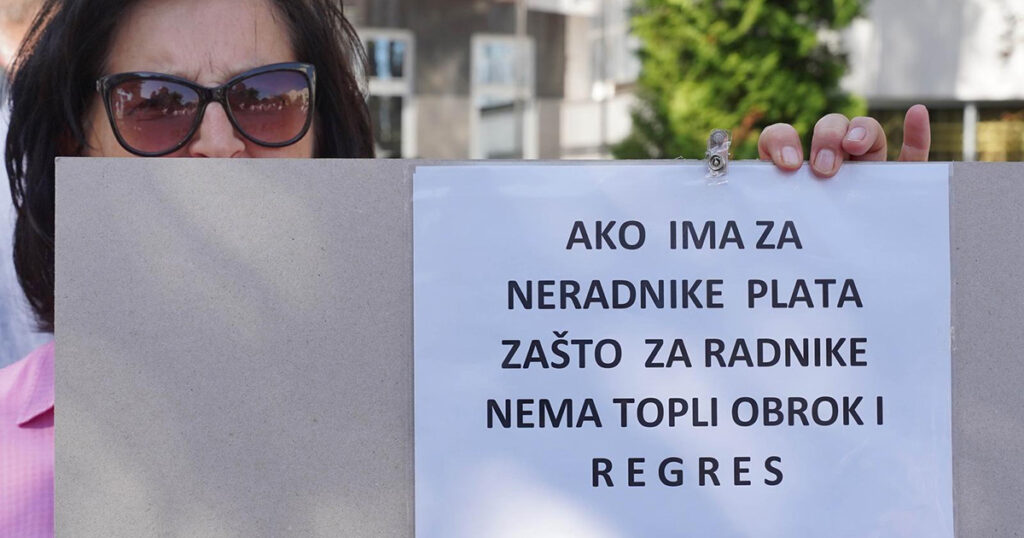 Od većih plata nema ništa: RS grca u dugovima većim od milijardu maraka