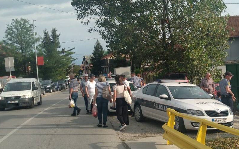 MUP TK: U krugu Zelene pijace Čelić u prosjačenju zatečeno šest odraslih lica i jedno malodobno dijete