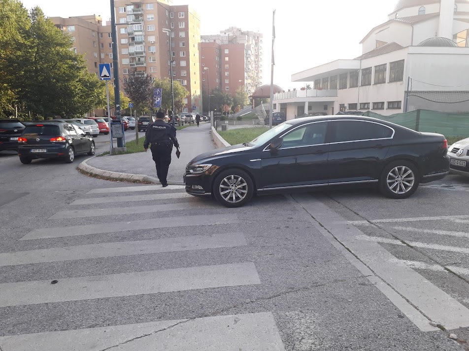 Radi li sarajevska policija išta po pitanju parking papaka u glavnom gradu?