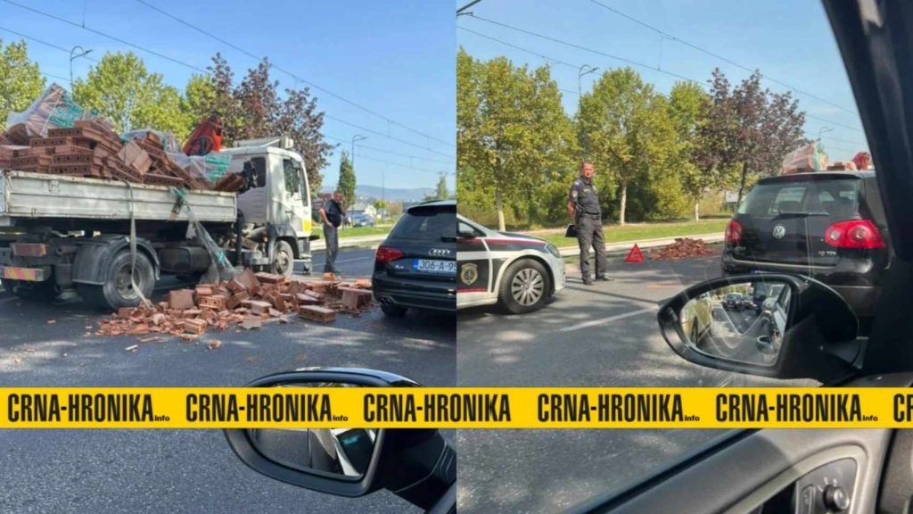 (FOTO) Profesionalni vozač napravio kolaps u Sarajevu: Ispale mu cigle po cesti