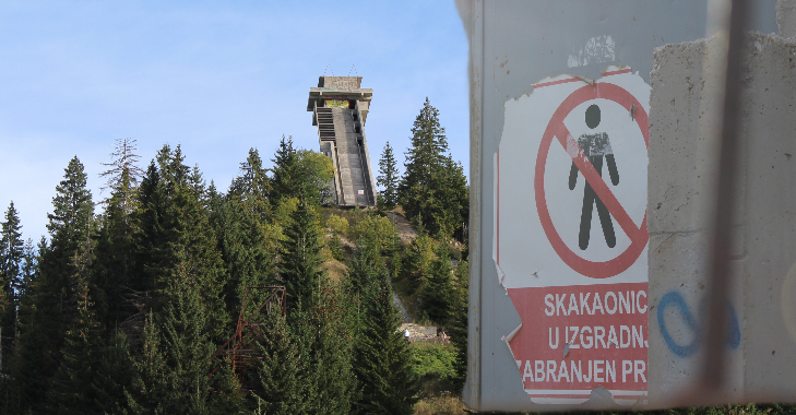 Uništena skijaška skakaonica na Vlašiću a nekada je bila ponos BiH!