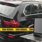 Zenica: Vlasnik prijavio da mu je neko obio BMW i ukrao 35 laptopa