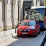 Sarajevo: Neko parkirao automobil na ulicu i blokirao autobuski saobraćaj