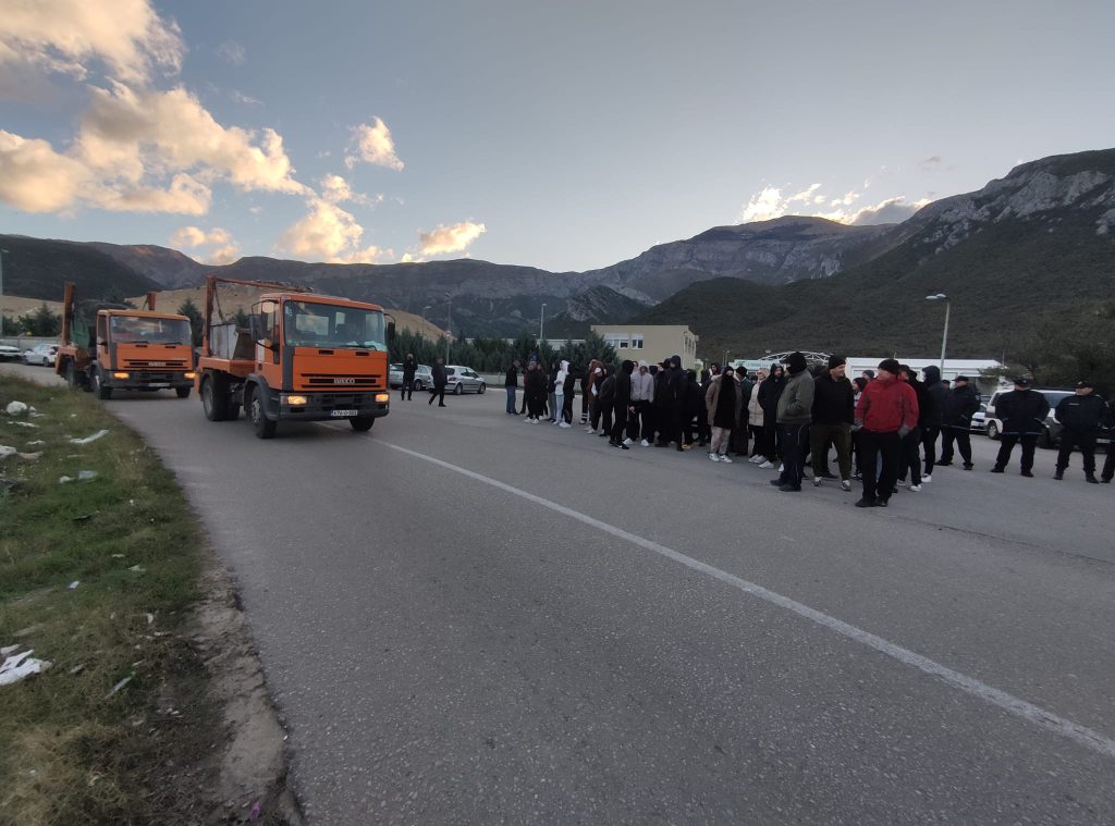 (VIDEO) Građani Mostara jutros blokirali deponiju Uborak