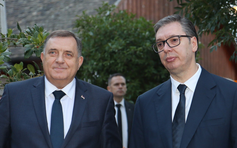 Dodik bocnuo Vučića: Podržat ću tvoju listu na izborima, iako ti mene nisi