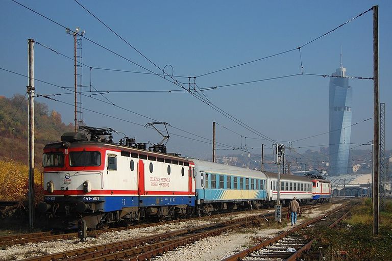 Kreće teretni voz a ne putnički voz iz Podlugova za Vareš