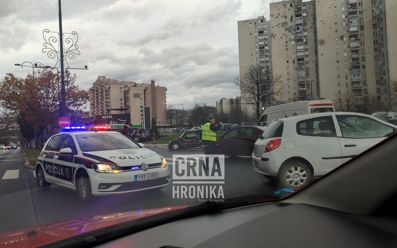 Sudar na Saraj Polju, hitna i policija na licu mjesta