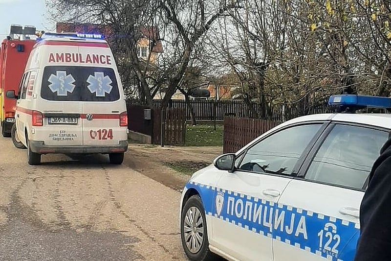 Detalji tragedije u Bijeljini: Sin majku usmrtio sjekirom, a potom je zapalio