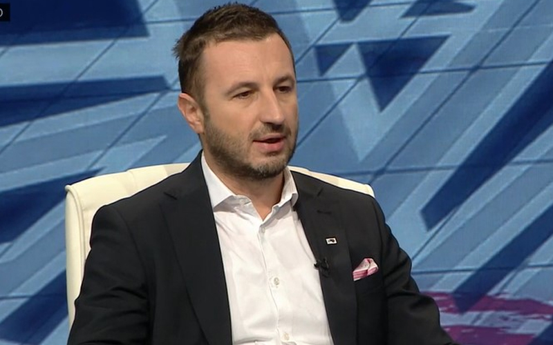 Efendić: Zbog ostanka na vlasti Trojka je spremna napraviti etnički Ustavni sud