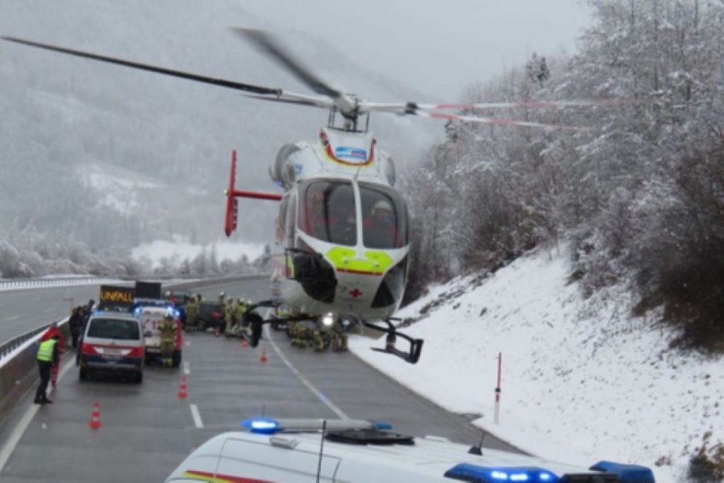 Vozač iz BiH ušao u traku za hitne slučajeve i udario 14-godišnje dijete