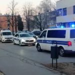 Policija zaustavila policiju, nisu imali prednju tablicu?