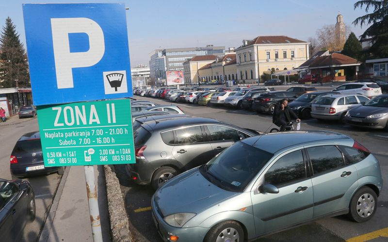 Banja Luka: Besplatan parking za Srbe, mi moramo plaćati