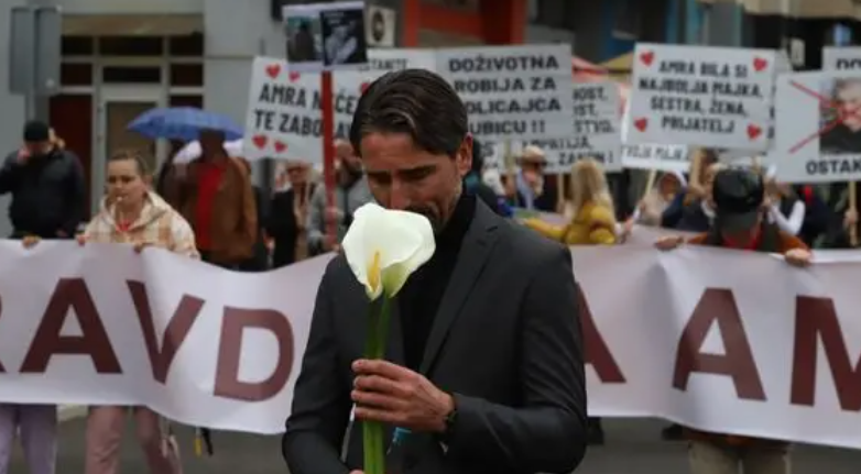 Brojni građani na protestnoj šetnji za Amru Kahrimanović u Tuzli