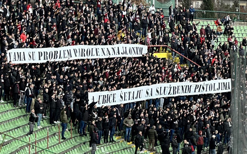 Horde zla zbog Vedrana i Amre prozvale policiju: Ubice vam hodaju sa službenim pištoljima