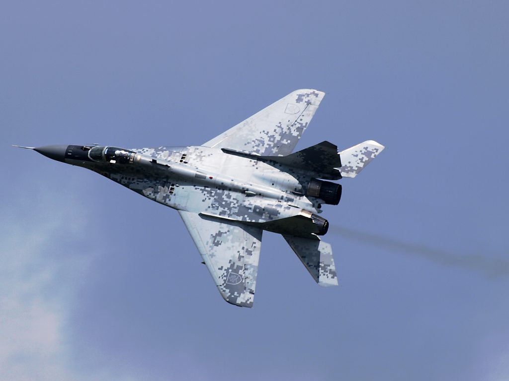 Srbija otkrila nepoznatu letjelicu iznad Valjeva: Podignuti lovački avioni MiG-29