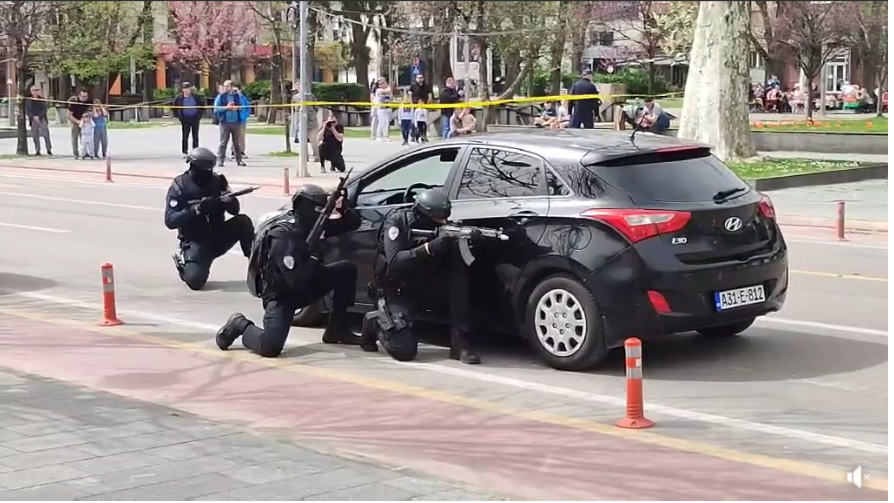 (VIDEO) Pogledajte kako je izgledala vježba MUP-a u centru Banjaluke