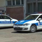 Policija traga za nasilnikom koji je zatočio muškarca i brutalno ga pretukao