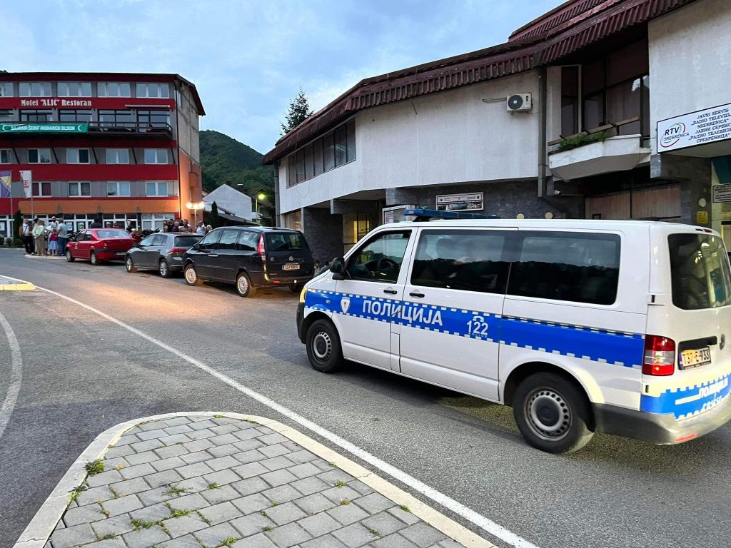 Alen Lelić tukao policajca pa lupao po Policijskoj stanici Srebrenica