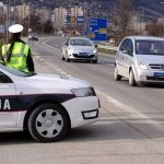 Vozač Škode Octavije bježao od policije u Gračanici, Doboj Istoku i Doboju, pokušao se sakriti u skladište