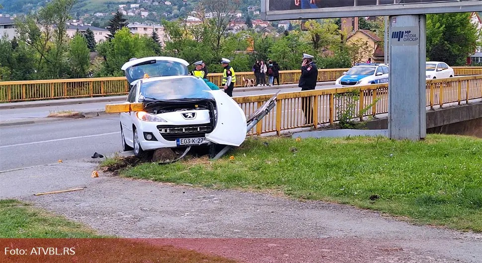 Stravična nesreća u Banjaluci, pješakinja poginula